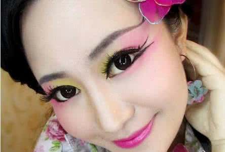 卢俊购房私藏技巧 卢俊购房私藏技巧 专业人士私藏的化妆技巧