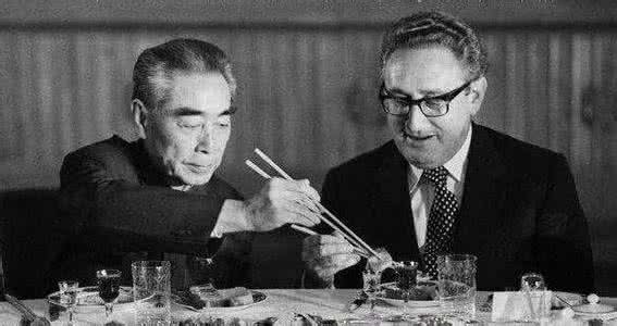 基辛格 尼克松 尼克松访华：周恩来和基辛格争锋相对讲话