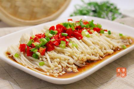 剁椒蒸金针菇 【剁椒金针菇】简单蒸一道可口的下饭菜