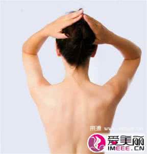 瘦背部的最快方法 瘦背部的最快方法 怎么样才能轻轻松松瘦背部？