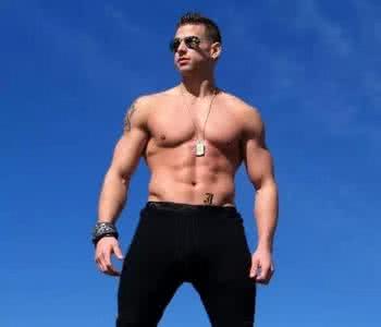 产后如何恢复好身材 男性塑身 八种零食成就男人好身材