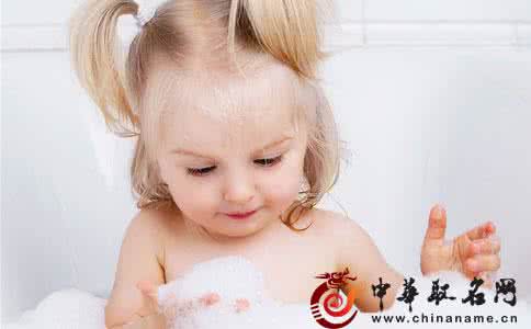 女孩带火字旁时尚名字 女孩名字大全 最全最时尚的女宝宝名字