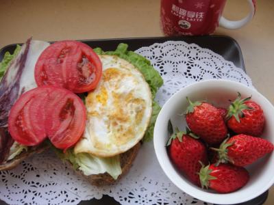 升级版鸡蛋灌饼 健康与美味兼备的升级版蛋饼—营养美味早餐包
