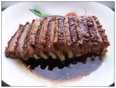 梅菜扣肉的家常做法 荤素扣肉的做法