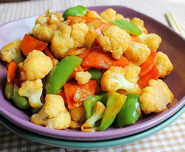 菜花怎么做好吃又简单 三色蚝油菜花