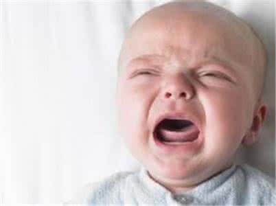 宝宝喝奶粉上火症状 宝宝喝奶粉上火症状 宝宝上火的症状表现