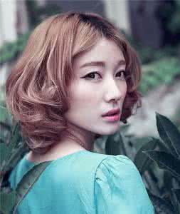 大宽脸适合的发型图片 大脸女生适合什么发型