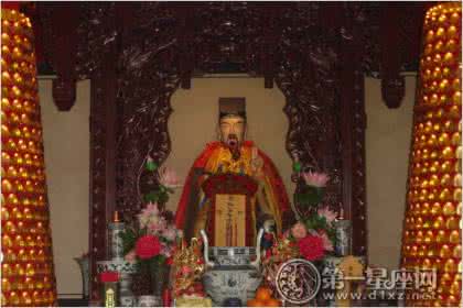 吕祖灵签 吕祖灵签第四签：人心叵测却难防