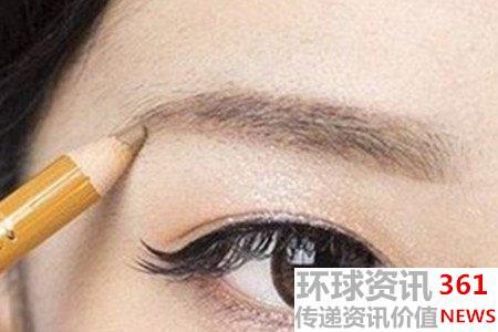画眉毛的技巧图解 画眉毛用眉笔好还是眉粉好