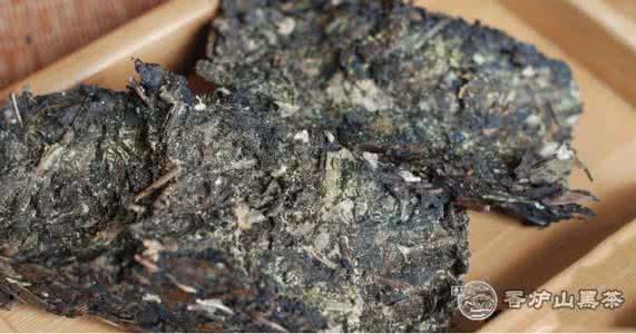 黑茶茯砖茶的好处 喝茯砖茶的好处有哪些 哪些人不适合吃砖茶?砖茶的副作用有哪些