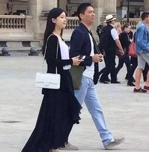 奶茶妹妹 刘强东 豪宅 刘强东给奶茶妹妹买的4亿私人飞机,坐上去是一种什么体验?