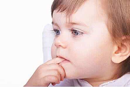 家长会互动手指小游戏 宝宝吃手指家长到底要不要管