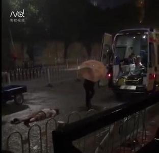 年轻人千万不要碰 年轻人千万不要碰 脸上这两个洞千万别乱碰