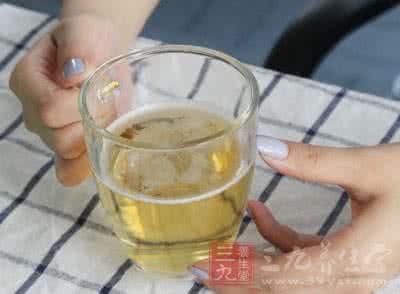 喝啤酒拉肚子怎么办 喝啤酒拉肚子 喝啤酒拉肚子怎么办 如何应对喝啤酒拉肚子