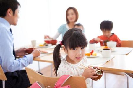 好孩子育儿网 育儿专家教您12计培养好孩子