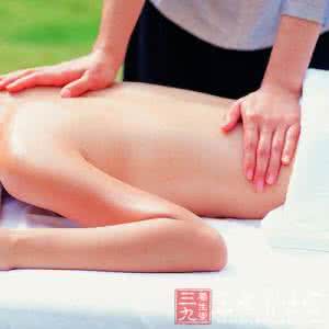 坐着减肥瘦腿小妙招 减肥小妙招 按摩减肥让你快速瘦