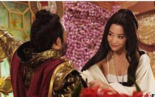 齐襄公 与自己妹妹乱伦的齐襄公
