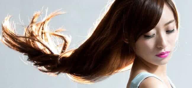 美丽秀发 一头秀发不仅带给你美丽,更给予你自信——自制何首乌生发、黑发小秘方