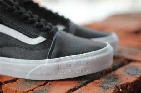 vans皮质拉链 vans皮质拉链 最有质感的Vans?和Visvim一样皮质,但是比它便宜