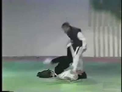 韩国跆拳道特技表演 韩国跆拳道特技教程视频
