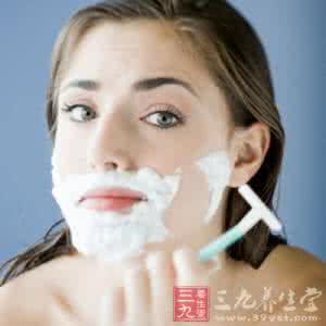 先洗脸还是先刮胡子 先刮胡子还是先洗脸