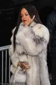 兔毛皮草 皮草 御寒 全是毛的皮草，御寒又酷帅简直让人又爱又恨呀！