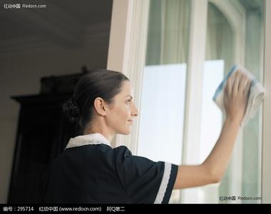 擦玻璃小窍门 擦玻璃 擦纱窗 擦皮鞋 擦电脑键盘……小窍门【视频】*
