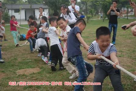 心理访谈 走出抑郁 如何帮助孩子走出学校恐怖心理