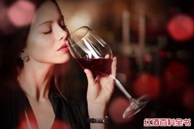 女人何扩大异性社交圈 无意识挑逗是女人的社交利器