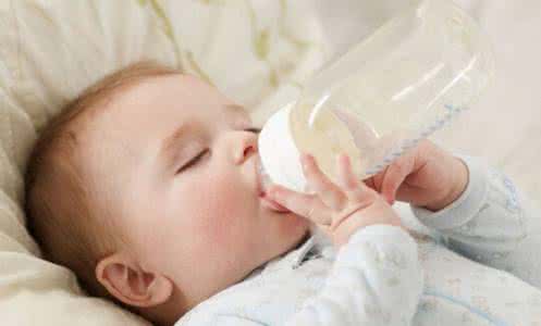 奶瓶要准备几个 宝宝奶瓶要备几个