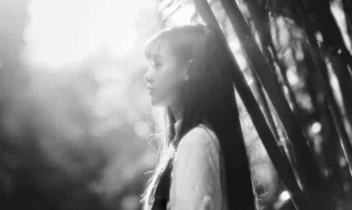 一曲红尘 落墨一曲红尘无怨，独自倾城