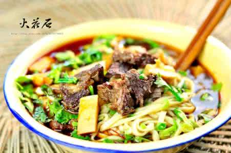 红烧牛肉面汤的做法 老成都正宗原汤红烧牛肉面——五小时和三分钟的故事