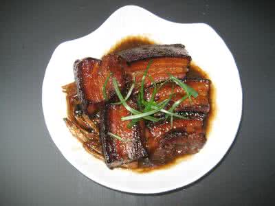 黄花菜扣肉 简单好吃的黄花菜扣肉