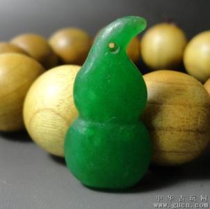 辣眼睛是什么意思 不是一般人是什么意思 太辣眼!这些翡翠,真不是一般人都能玩的起的!