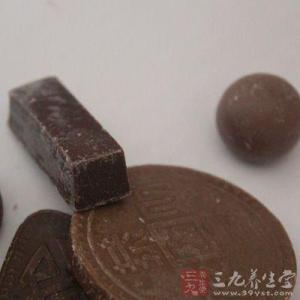 尿结石的症状 尿结石症状 上厕所出现排尿困难小心尿结石