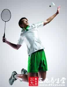 羽毛球双打技术 羽毛球技巧 单打羽毛球技术攻略