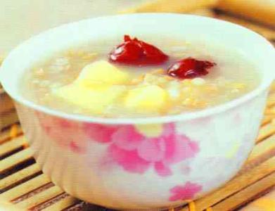 吃什么排毒养颜祛痘 吃什么排毒养颜祛痘 坚持每天一杯养颜水,排毒祛痘,一月瘦回90斤
