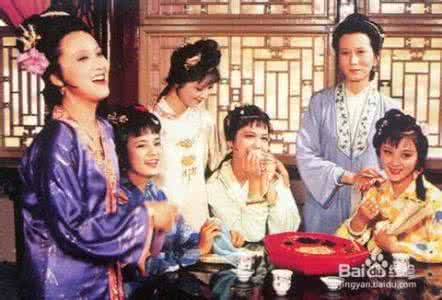 赖薇如怎么那么有钱 薛宝钗家那么有钱，为何一家几口赖在贾府不走？