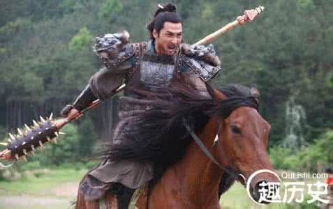 隋唐英雄传单雄信 隋唐英雄单雄信的武器是什么？