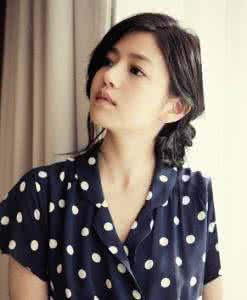 脸型与发型的搭配 发型设计与脸型搭配 脸型+发型+穿搭，教你一整套搭出最完美的自己！！！