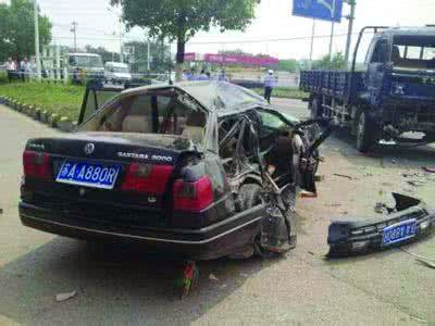 南京轿车托运 南京轿车撞车站致1死3伤 开车对人体的4个危害