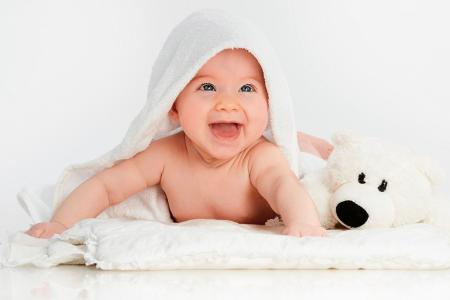 婴儿着凉拉肚子怎么办 婴儿洗澡着凉怎么办 冬季洗澡不再难，宝宝从此不着凉！