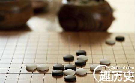 关羽轶事 围棋轶事：名将关羽在开刀的时候下着围棋