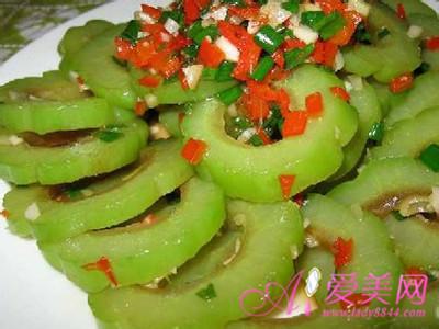 凉拌苦瓜的做法 凉拌苦瓜的做法 夏天吃苦瓜清热解毒效果好