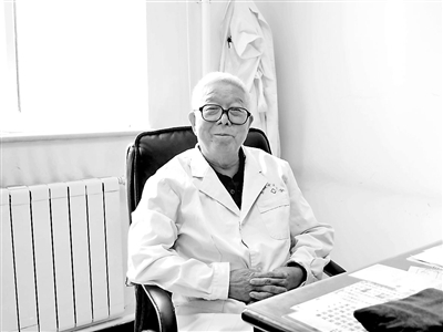 胃痛胃炎 治疗胃炎胃痛腹胀烦躁易怒呕吐妙方