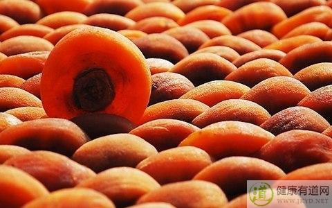 柿饼吃多了会怎样 柿饼吃多了 柿饼吃多了会怎样