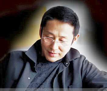 陈道明清高 陈道明:“一个清高得只肯在戏里低头的男人”