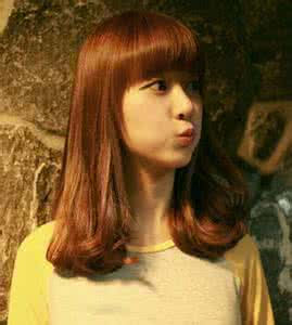 短发烫发发型2017潮女 中长发烫发发型潮女 清新造型玩转夏日风情