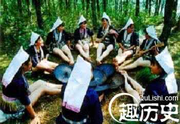 哈尼族支系“叶车”人都习惯穿什么样的衣服