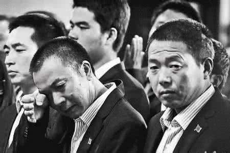 利比亚大使馆惨案 80年代驻外大使馆惨案：翻译因一句话枪杀9人